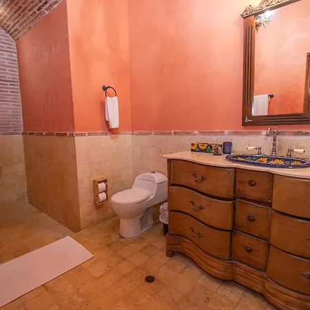 5 Bedroom Casa Mejia Hotel