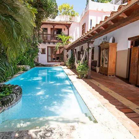 Hotel 5 Bedroom Casa Mejia *
